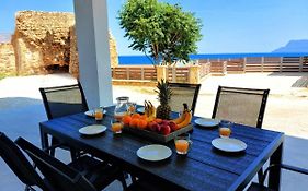 Blue Horizon Apartment